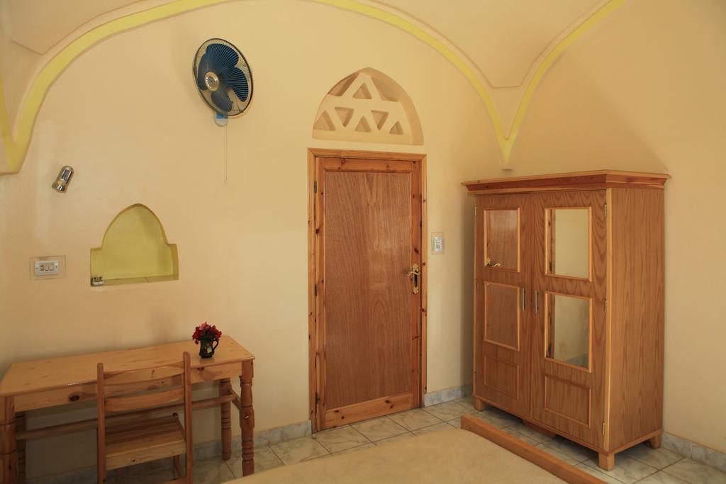לוקסור El Fayrouz Hotel חדר תמונה