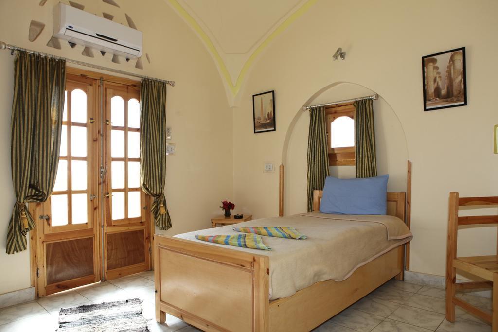 לוקסור El Fayrouz Hotel חדר תמונה