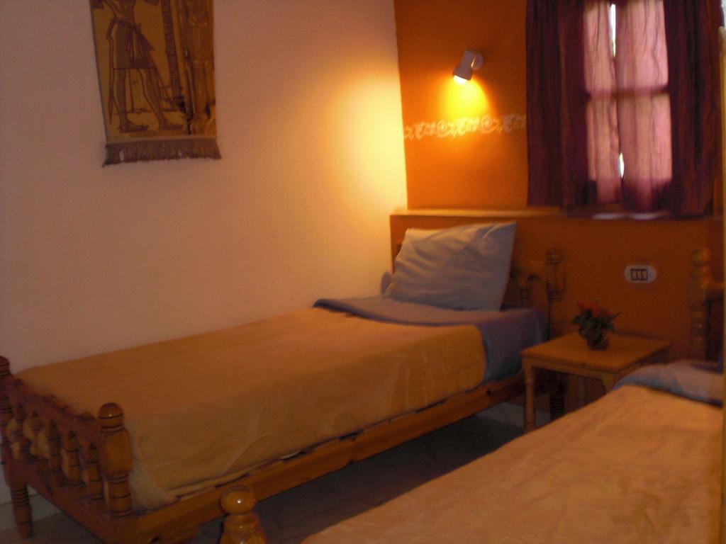 לוקסור El Fayrouz Hotel חדר תמונה