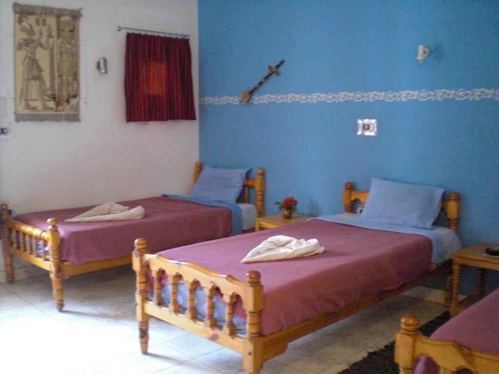 לוקסור El Fayrouz Hotel חדר תמונה