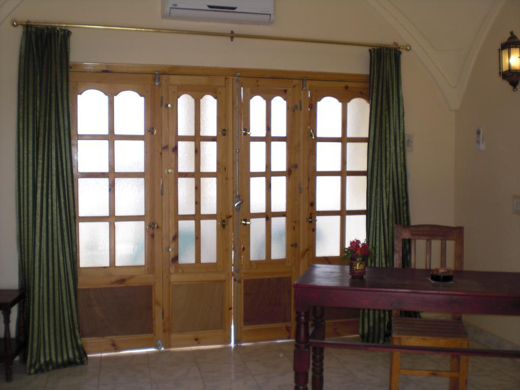 לוקסור El Fayrouz Hotel חדר תמונה