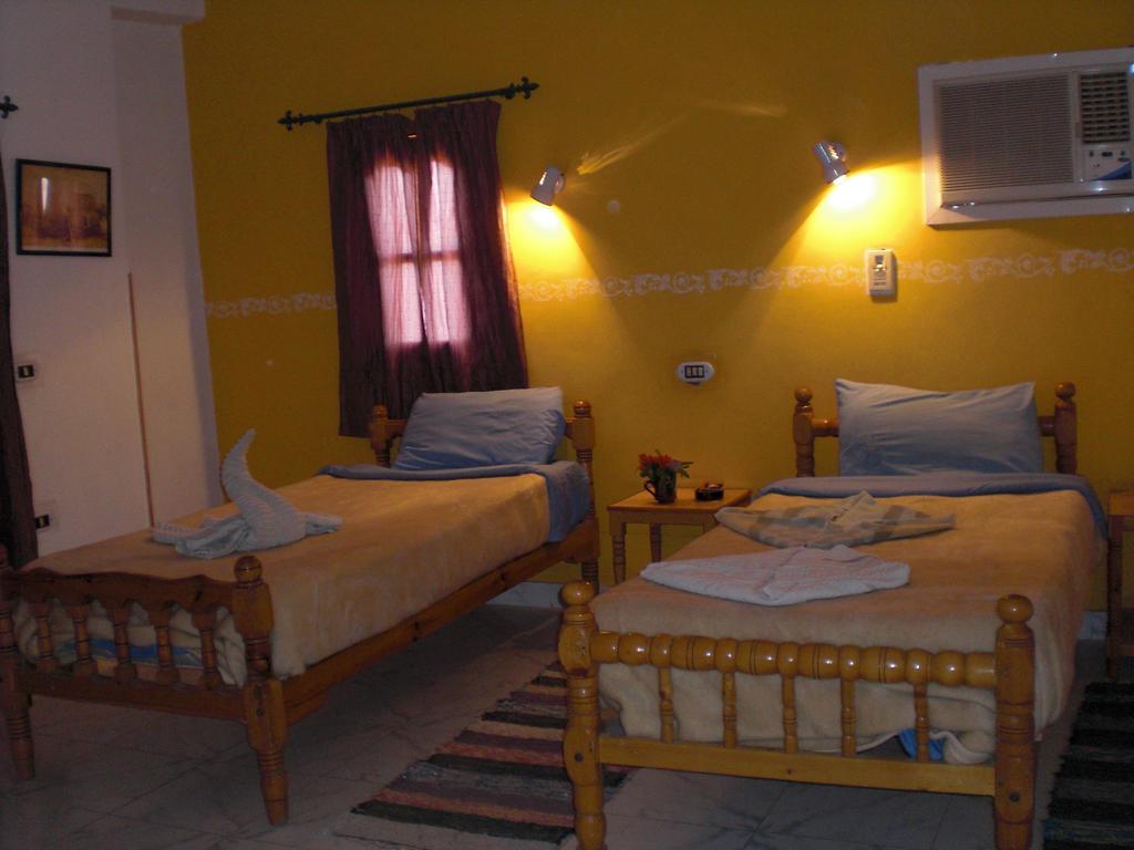 לוקסור El Fayrouz Hotel מראה חיצוני תמונה