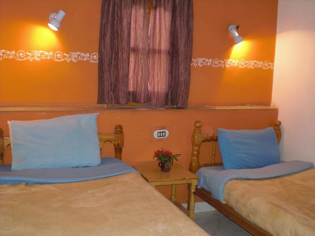 לוקסור El Fayrouz Hotel חדר תמונה