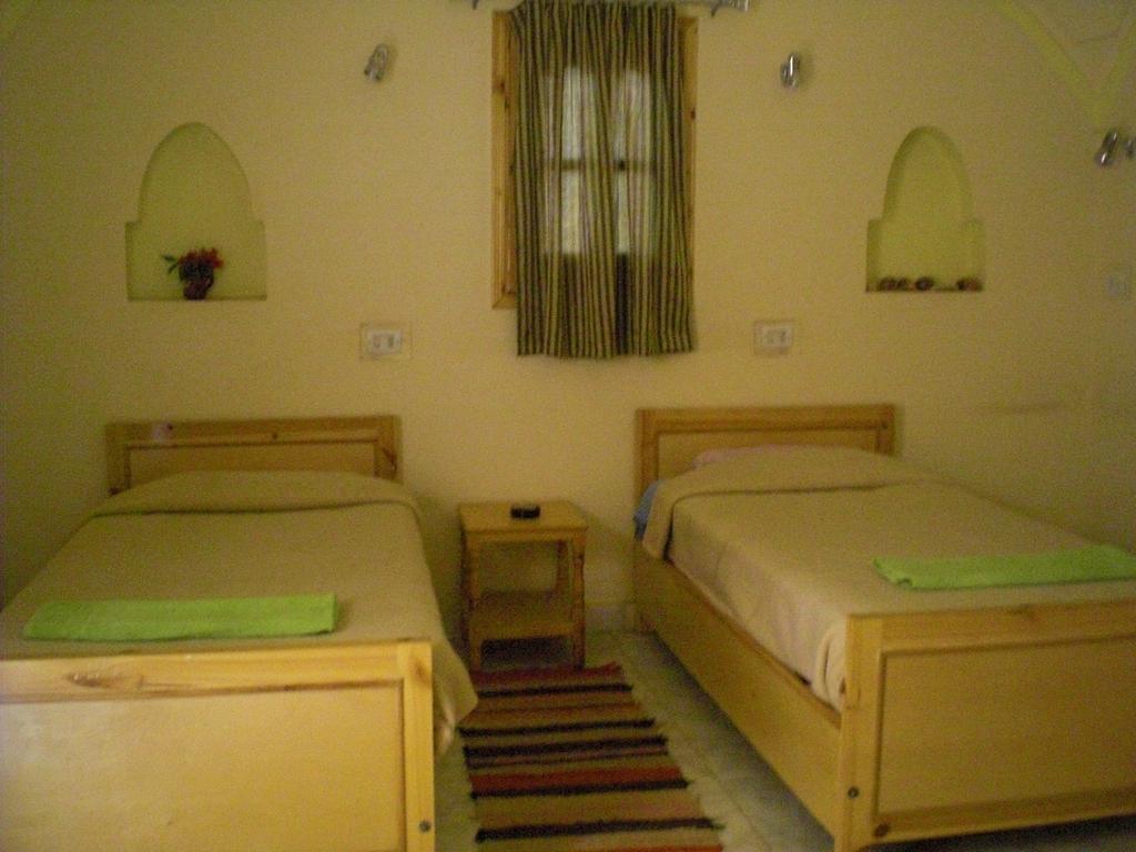 לוקסור El Fayrouz Hotel חדר תמונה